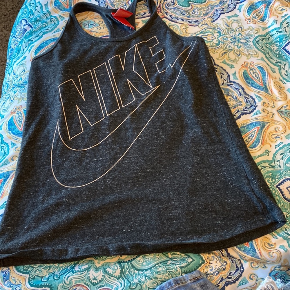 Tank top bundle!